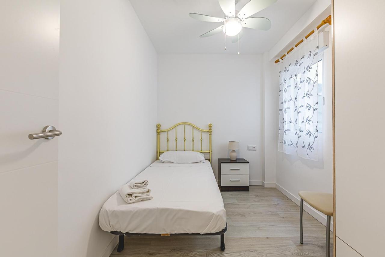 Luminoso Y Acogedor Apartamento Con Ac アリカンテ エクステリア 写真